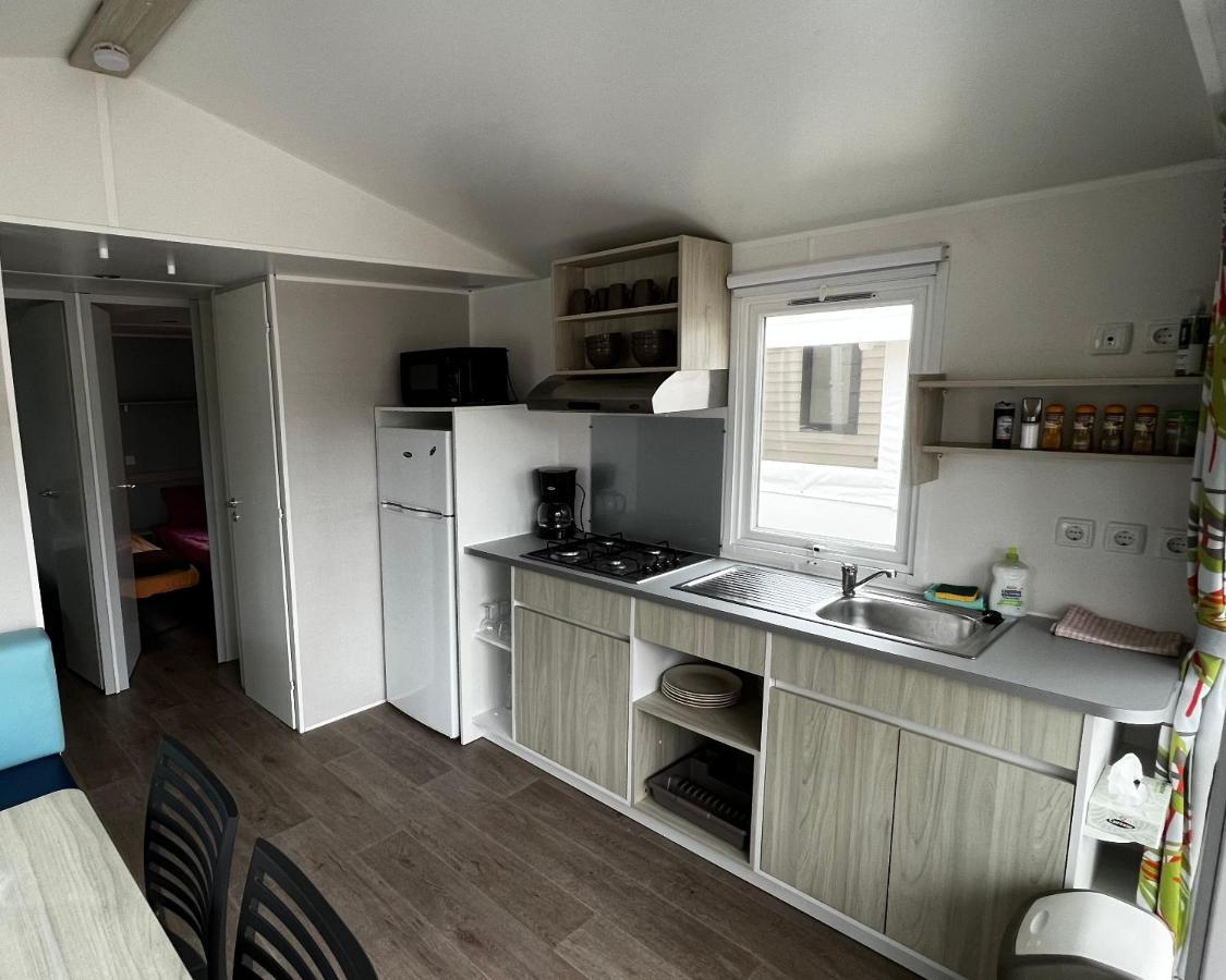 Mobil Homme Proche De La Camping